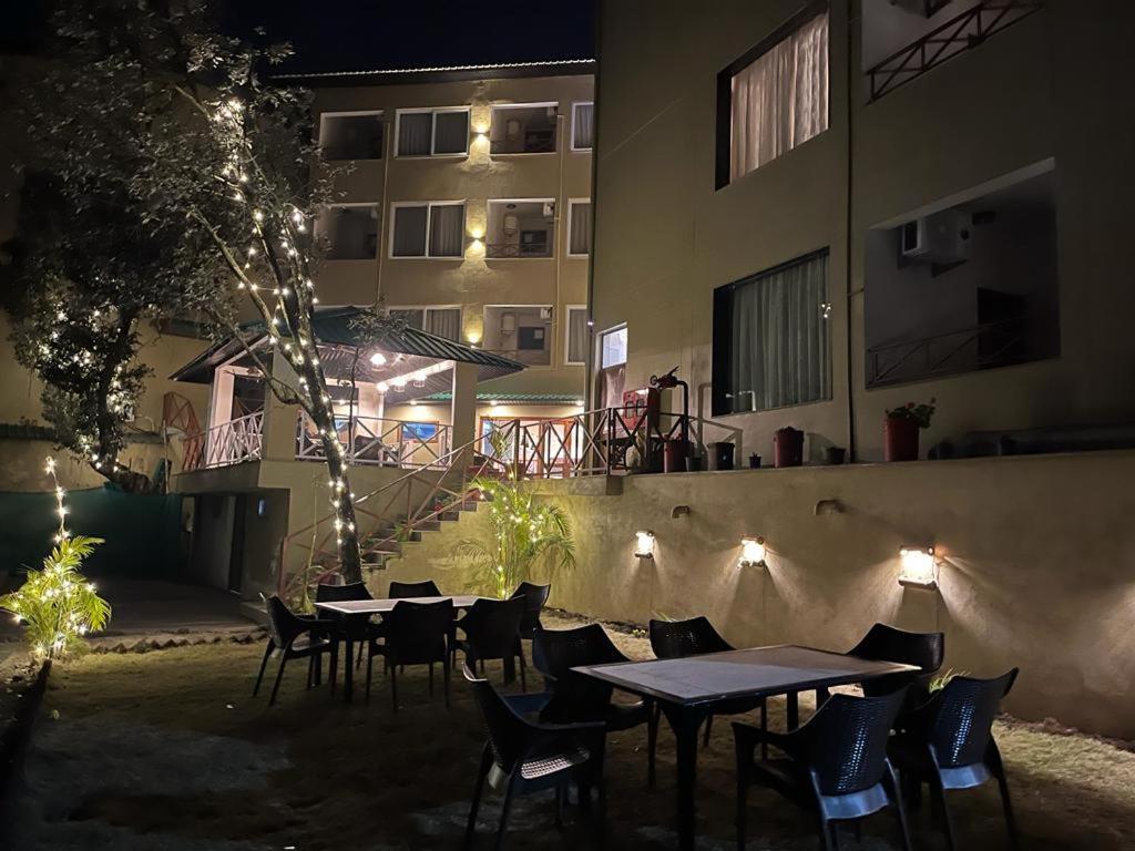Resorts By The Baagh, Bhīm Tāl 외부 사진